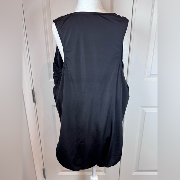 Lands’ End Plus 26W High Neck One-Piece Swimsuit Black | Resort Beach Cruise - Picture 3 of 7